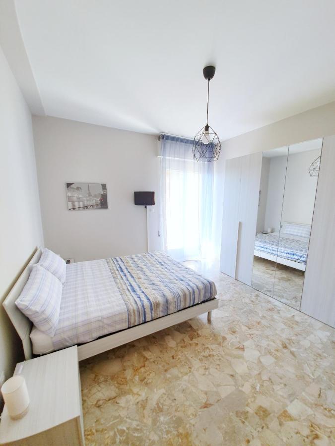 Affittacamere Zona Caserma-Stazione 폴리뇨 외부 사진